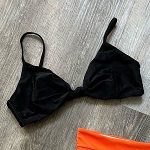 No Boundaries swim top size L, tags off but never worn!